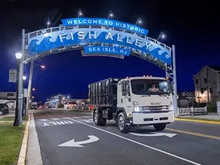 2027 Isuzu FVR Derate 152 in Wheelbase - Image 16